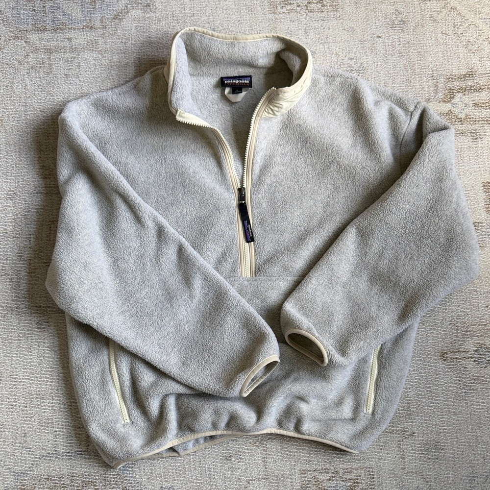 Patagonia Light Gray Half-Zip Fleece Pullover